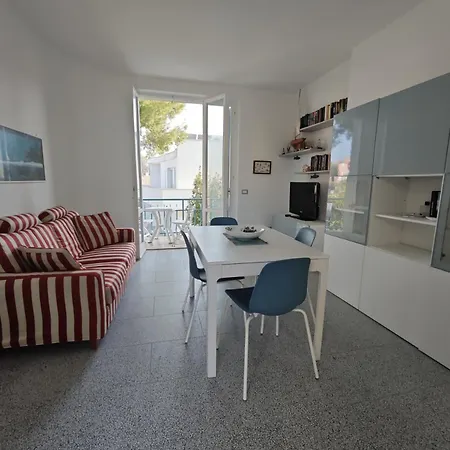 Apartamento R 33 - Nuovo Trilocale A Due Passi Dalla *